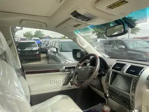 Lexus GX 2013 Gold