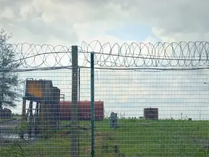 Barb Wire And Chain Link Fencing