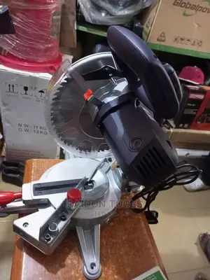 Mital Saw Machine, ( Makute)