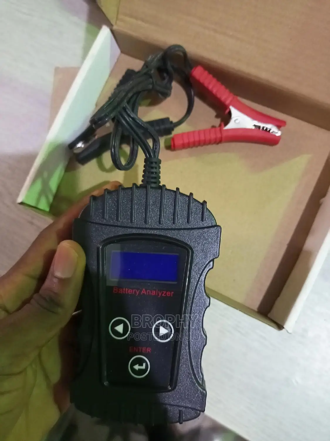 Durable Battery Analizer