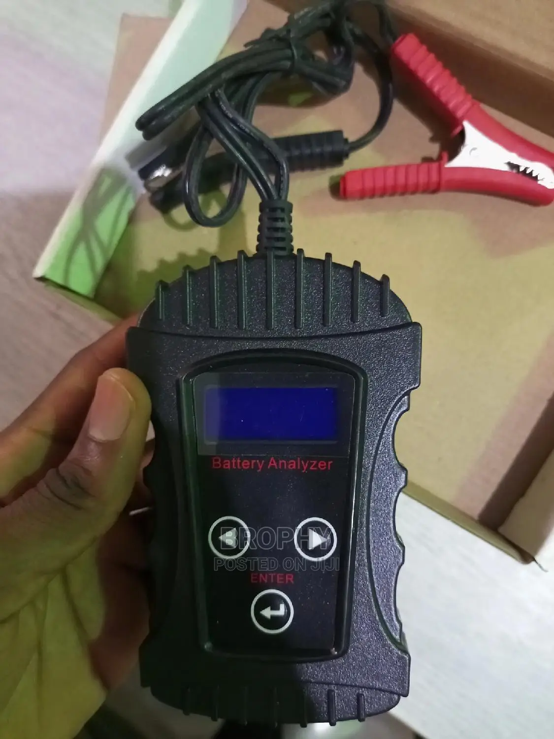 Durable Battery Analizer