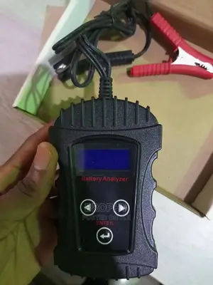 Durable Battery Analizer