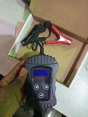 Durable Battery Analizer
