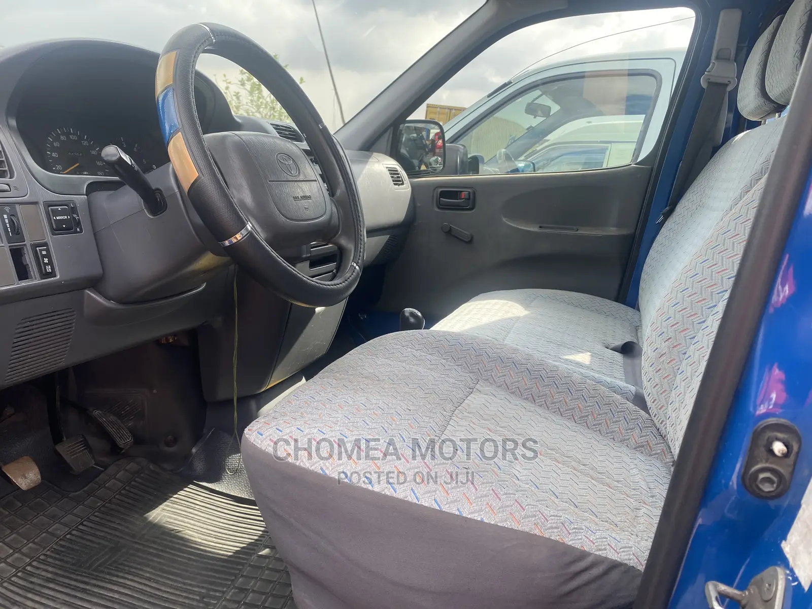 Toyota HiAce 2006