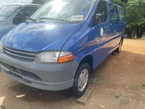 Toyota HiAce 2006