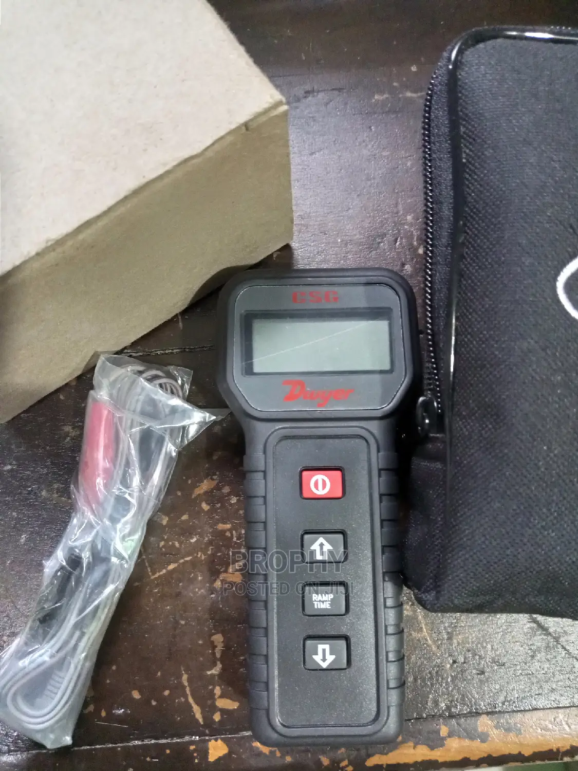 CSG Dwyer Current and Voltage Calibrator