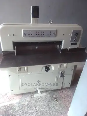 Photo - Polar Mohr Eltromat 72 Cutting Machine