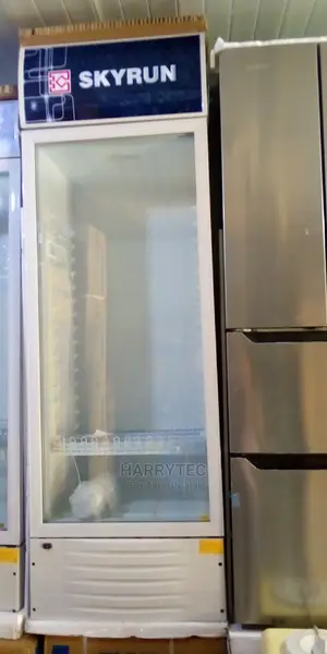 Skyrun Showcase Fridge