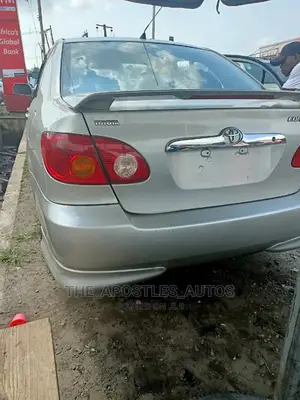 Toyota Corolla 2004 Silver