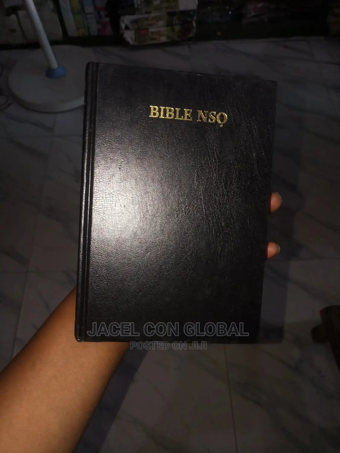 Bible Nso . . .Igbo Complete Bible (Medium Size)