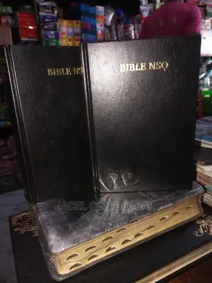 Bible Nso . . .Igbo Complete Bible (Medium Size)