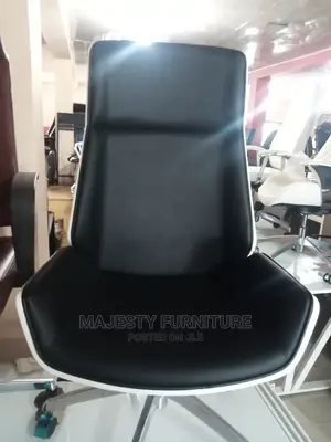Executive Office Swivel Chair.