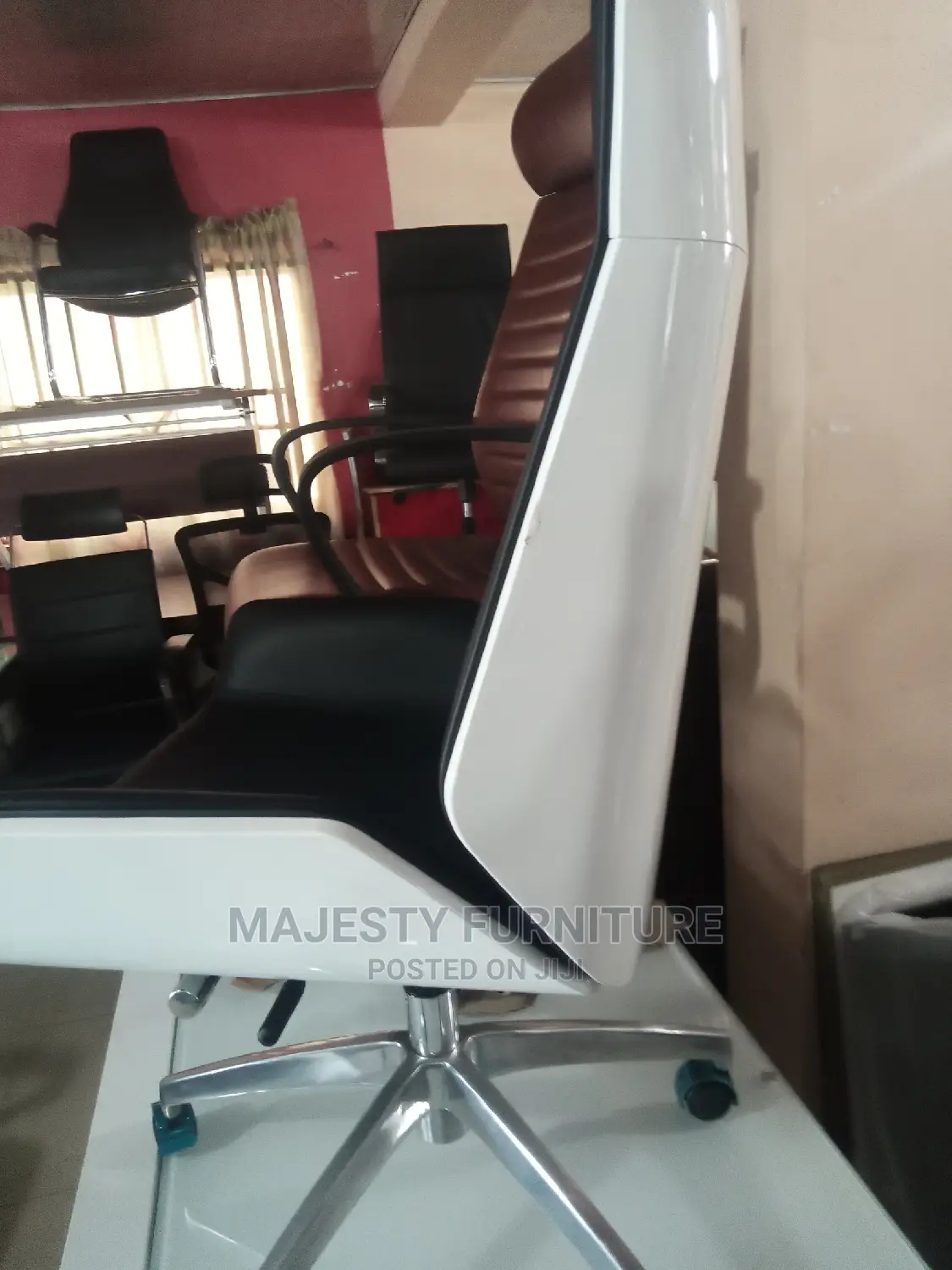 Executive Office Swivel Chair.