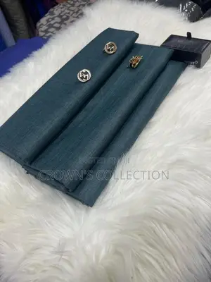 Quality Senator Wears Cashmere
