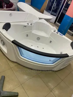 Ideal Standard Jacuzzi Bath.