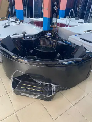 Ideal Standard Jacuzzi Bath.