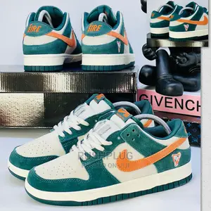 Nike Sb Dunk Low “Green Guinness” Sneakers