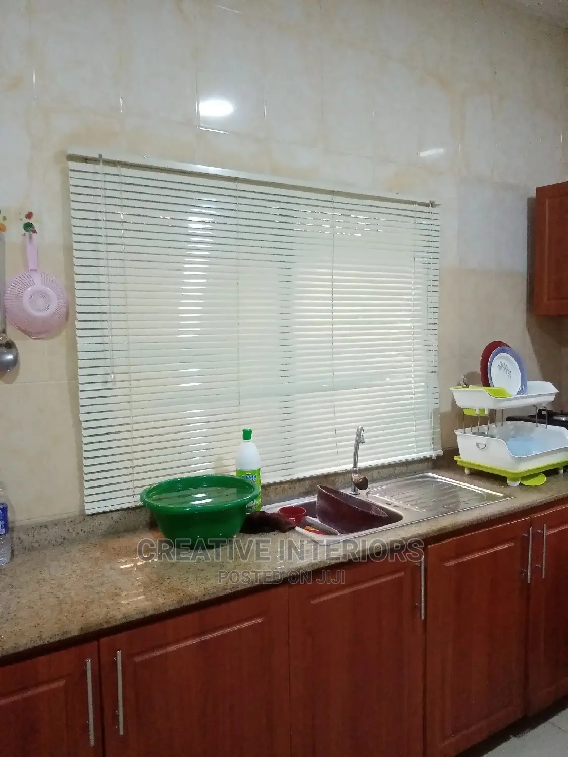 Quality 25mm Vernetian Adjustable Window Blinds.