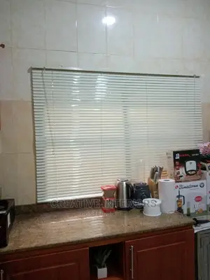 Quality 25mm Vernetian Adjustable Window Blinds.