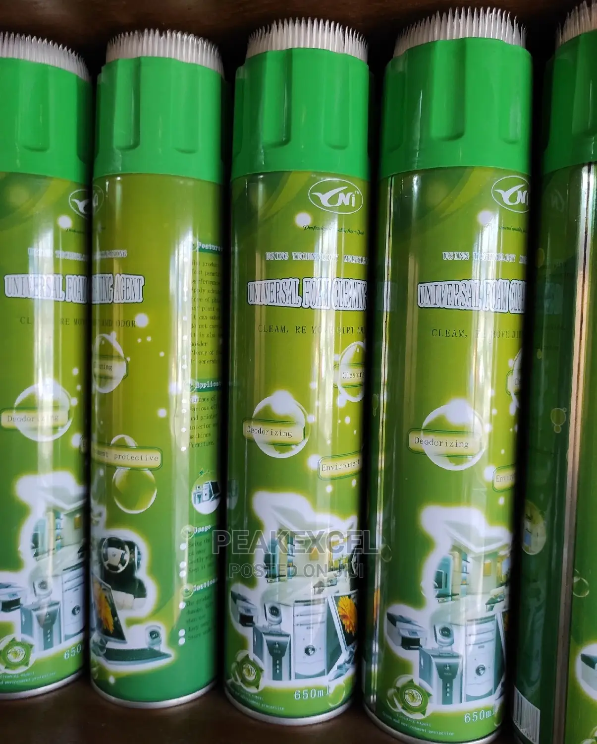Foaming Fluid Surface Cleaner