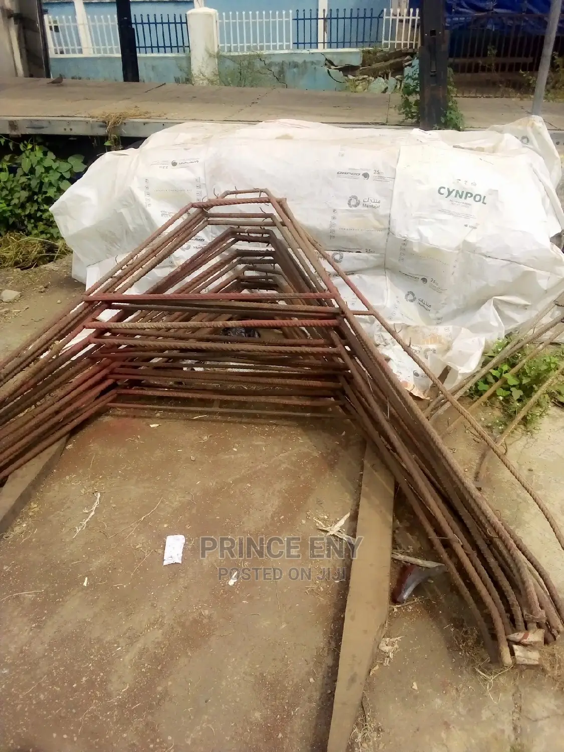 Fairly Used Layers Cage