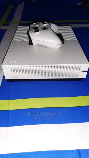 Microsoft Xbox One S