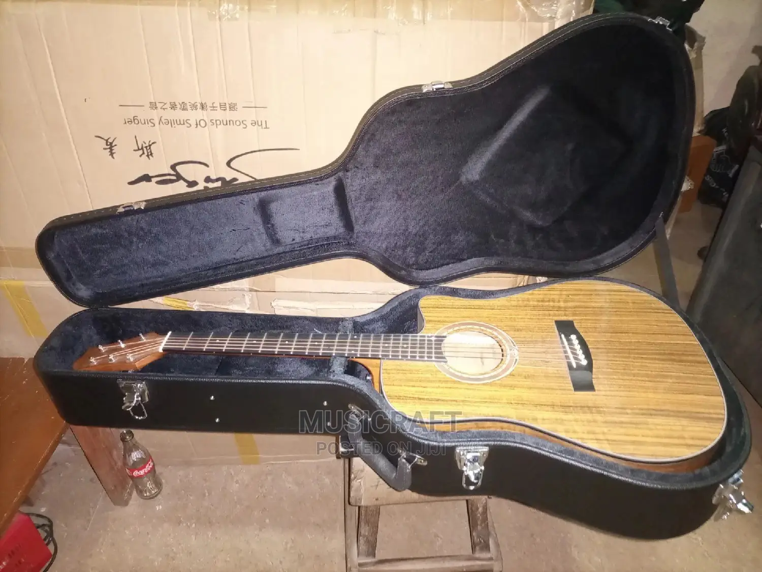 Acoustic Guitar Hardcase