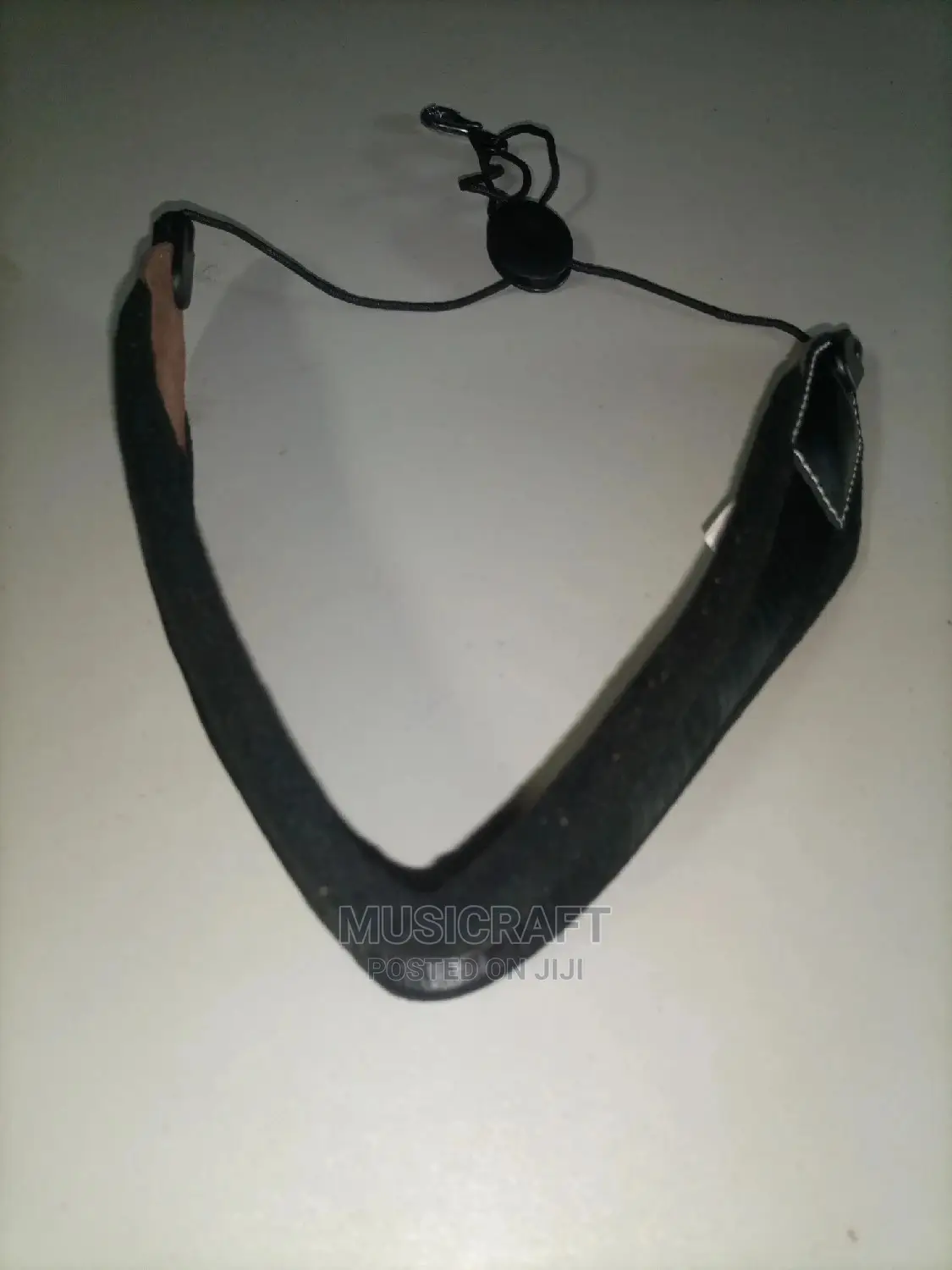 Cb - Black Saxophone Strap