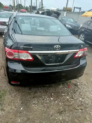 Toyota Corolla 2012 Black