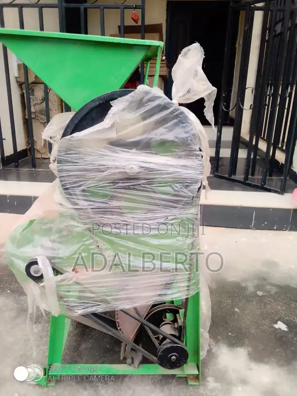 Groundnut De-Sheller Machine