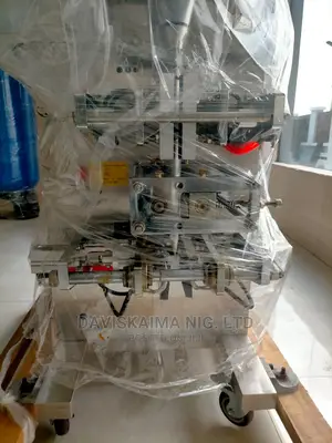 Snacks Packaging Machine