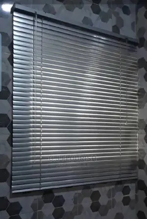25mn Venetian Window Blinds
