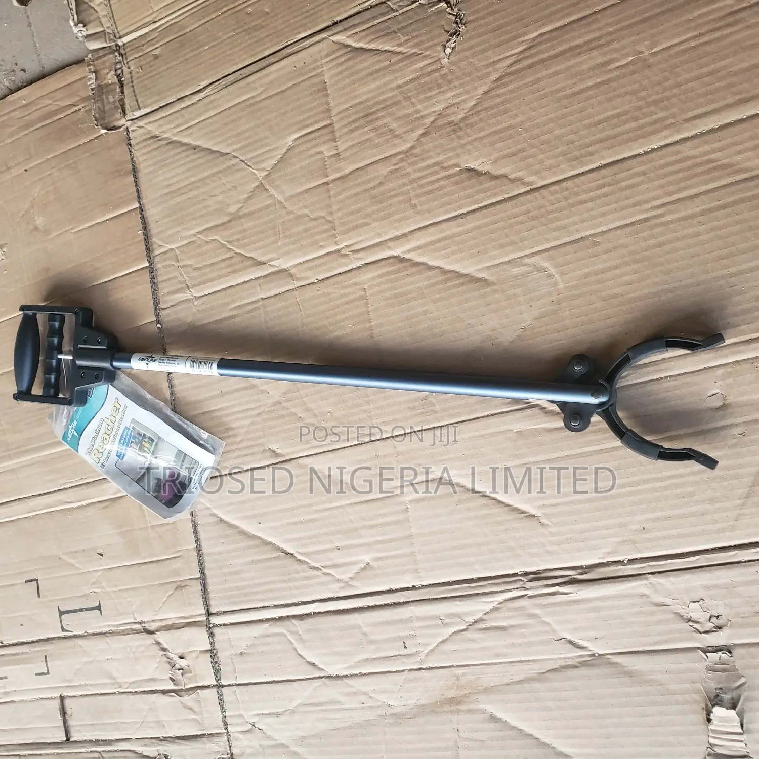 Ez Reacher- Grabber and Pickup Tool