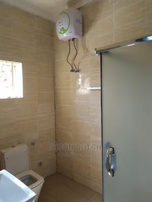 4bdrm Duplex in Estate Life Camp for rent