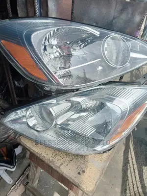 Headlamp Toyota Siena 2004 Charger Type