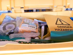 Oil Spill Kit 1100 Litres Superior