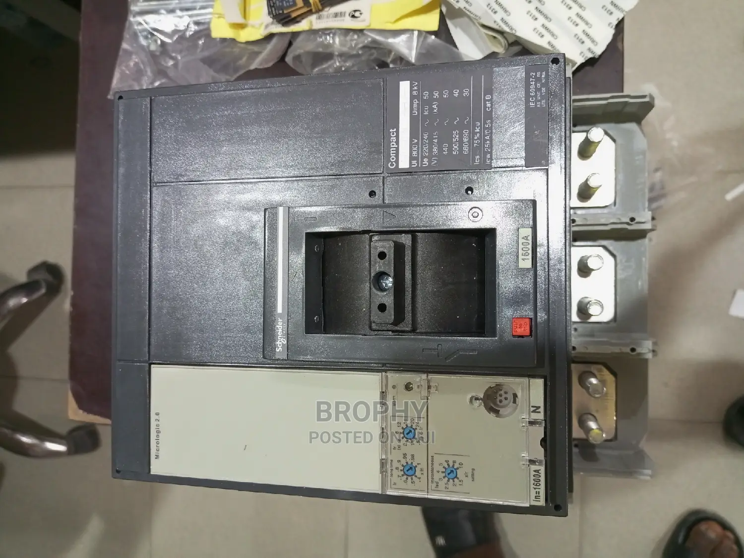 1600a Three Pole Circuit Breaker