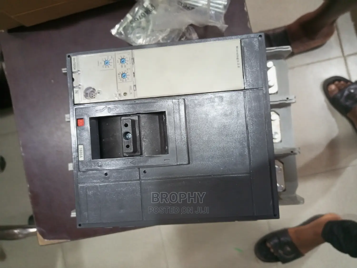 1600a Three Pole Circuit Breaker