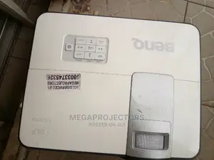 HDMI Benq Projector