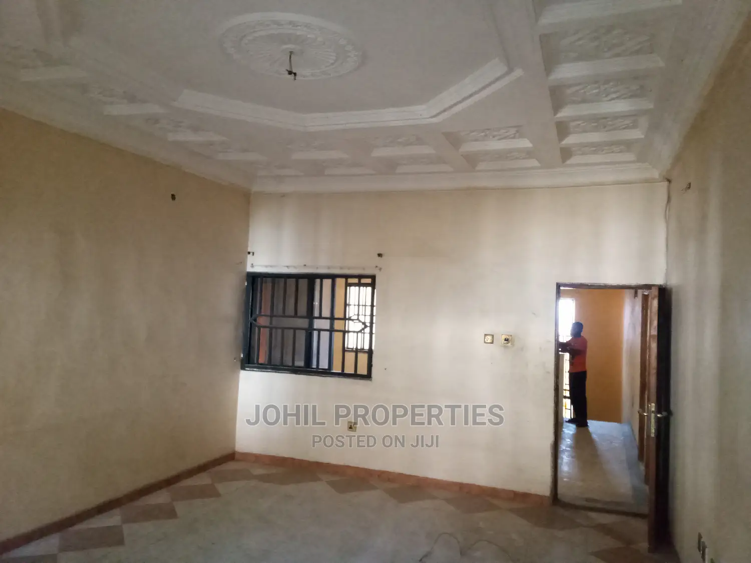 6bdrm Duplex in Garki 1 for sale