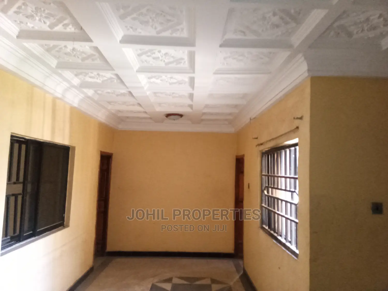 6bdrm Duplex in Garki 1 for sale