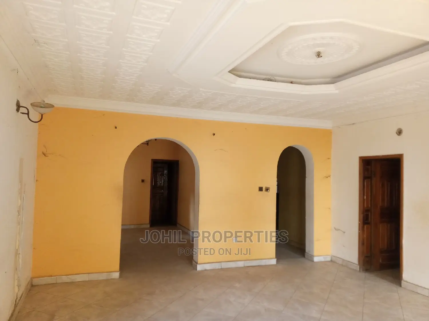 6bdrm Duplex in Garki 1 for sale