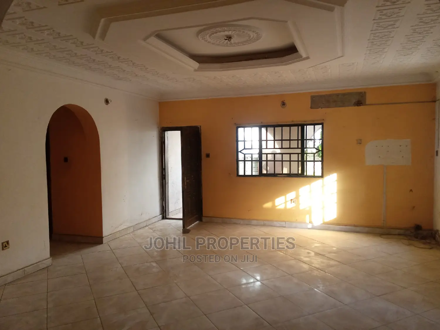 6bdrm Duplex in Garki 1 for sale