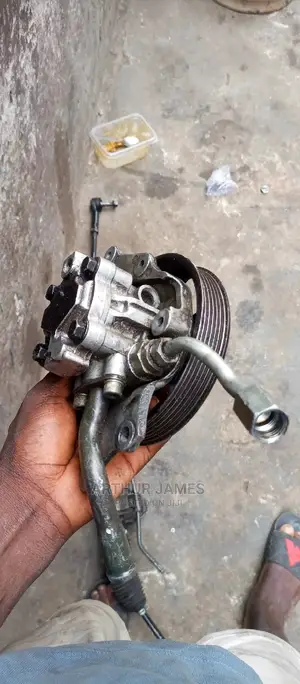 Power Steering Pump Mazda Mpv 2003