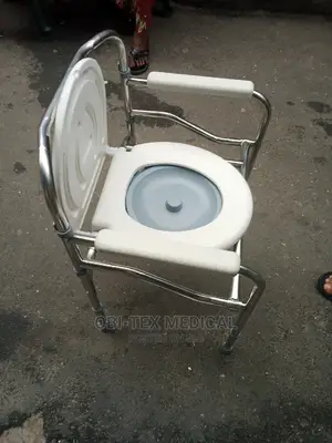Commode Chair