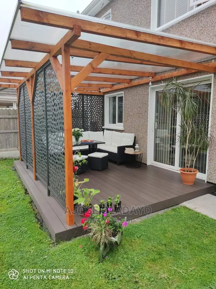 Patio/ Pergola