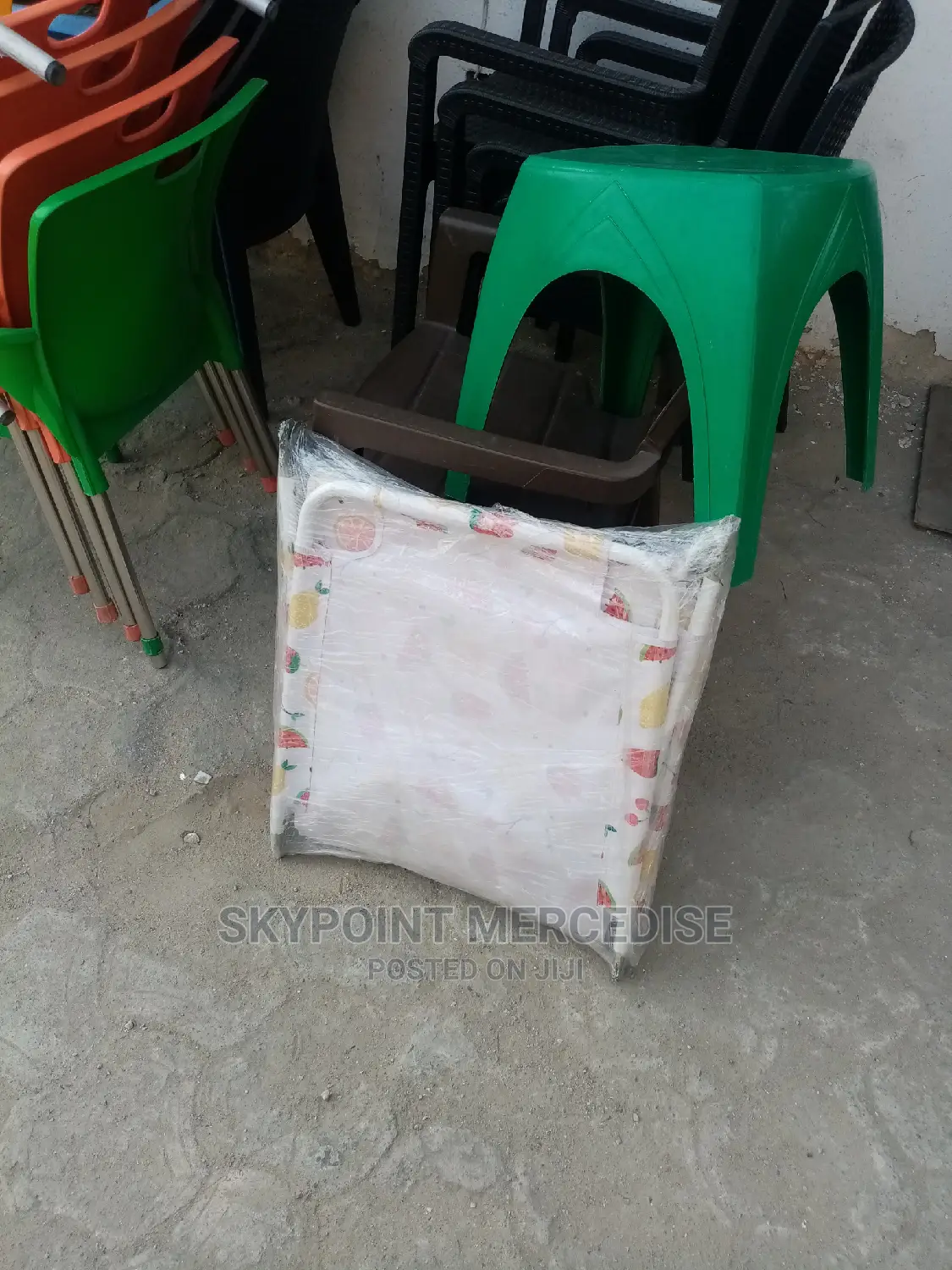 A Foldable Mobile Bed
