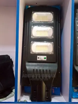 90 Watts Solar Street Light