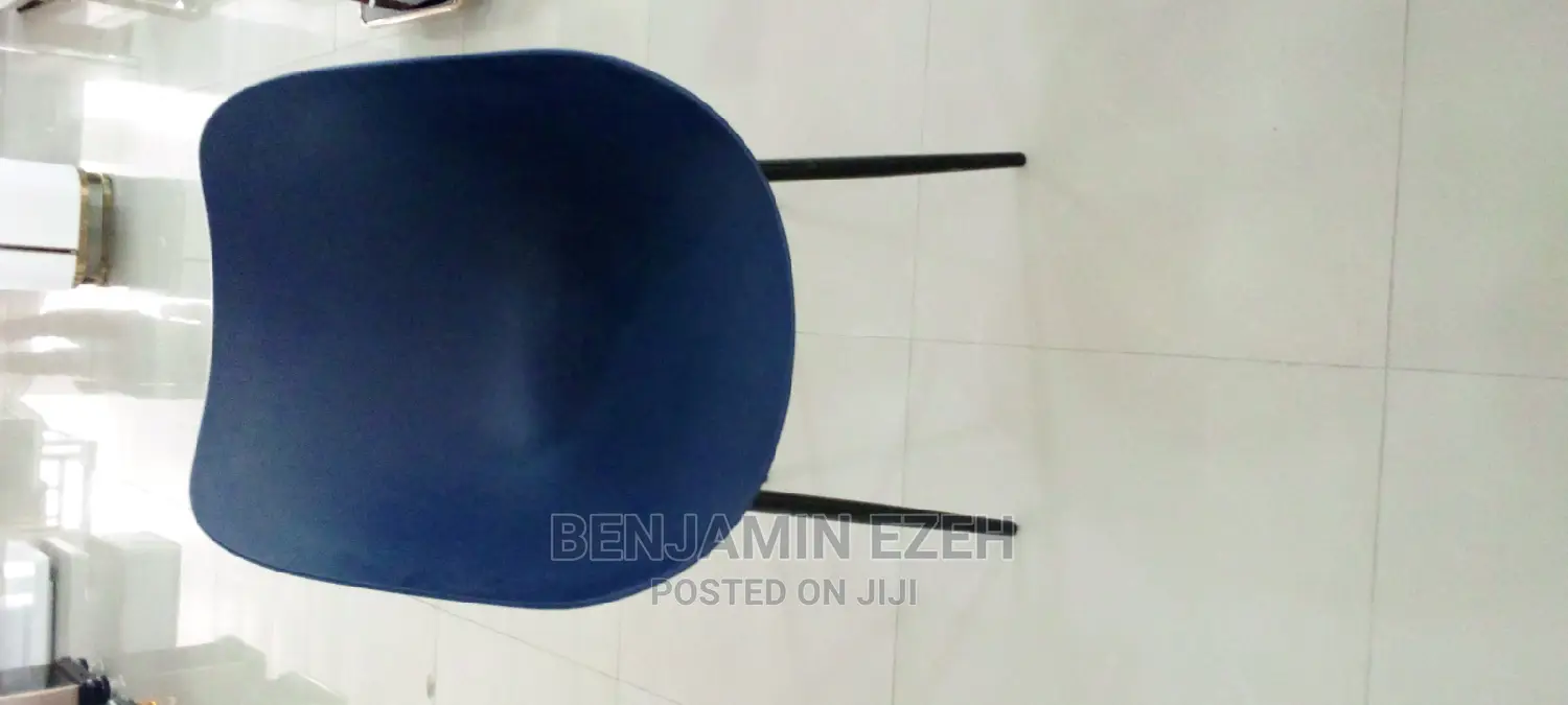 Plastic Chair With Metal Legs