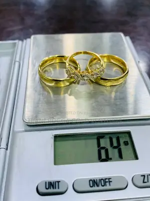 Pure Gold 750 18krt